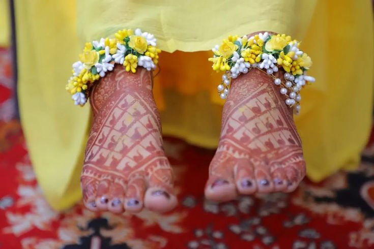 Mayon Bridal Floral Anklets