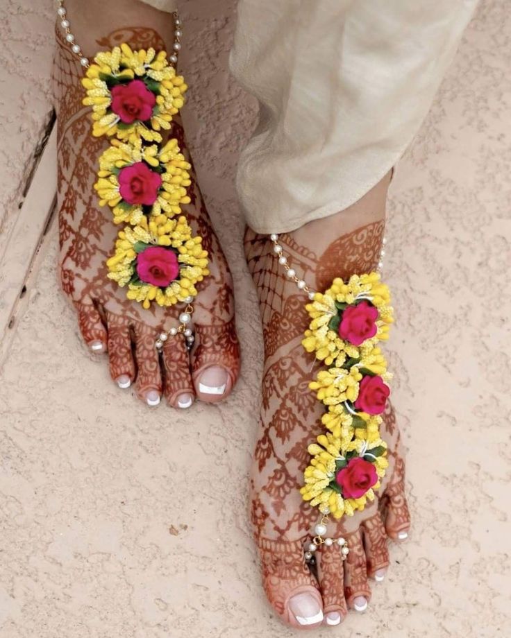 Mehndi Floral Anklets